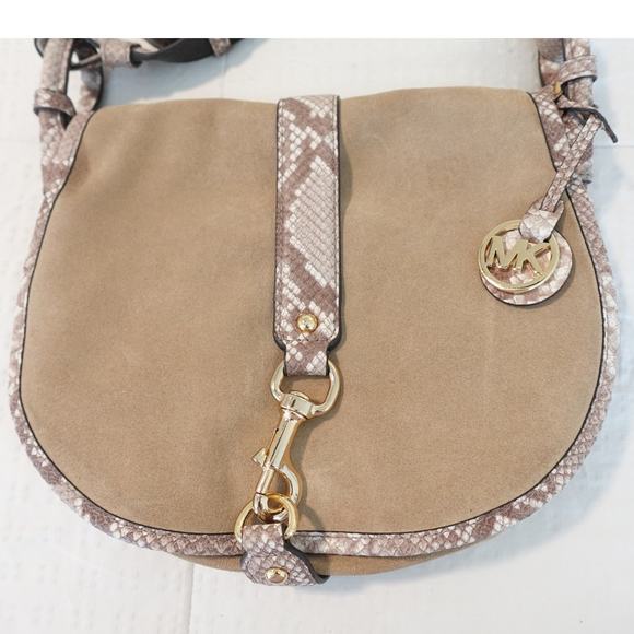 Michael Kors Tan and Snake Print Shoulder Bag - Picture 3 of 9